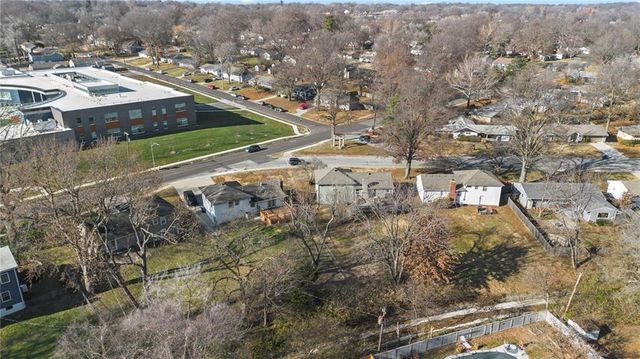 7809 Lamar Avenue, Prairie Village, KS 66208