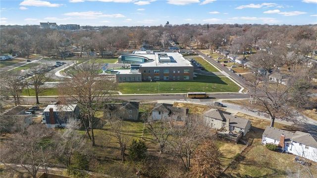 7809 Lamar Avenue, Prairie Village, KS 66208