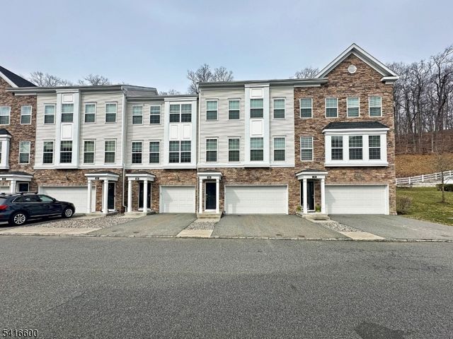 308 Parkview Ln, Rockaway Twp., NJ 07866