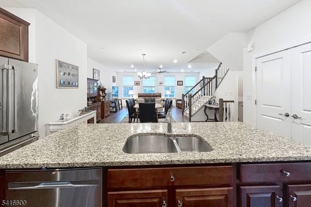 308 Parkview Ln, Rockaway Twp., NJ 07866