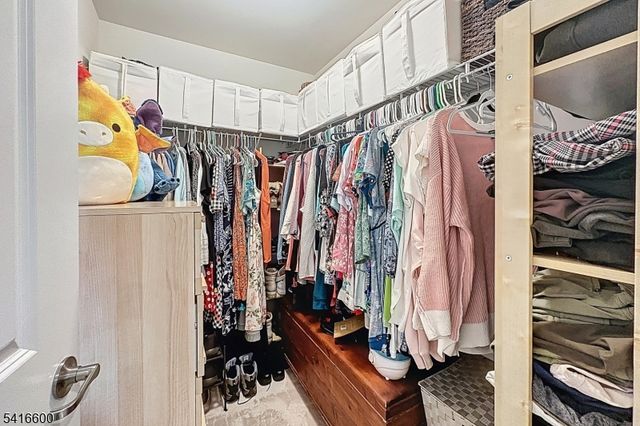 308 Parkview Ln, Rockaway Twp., NJ 07866