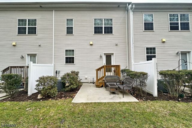 308 Parkview Ln, Rockaway Twp., NJ 07866