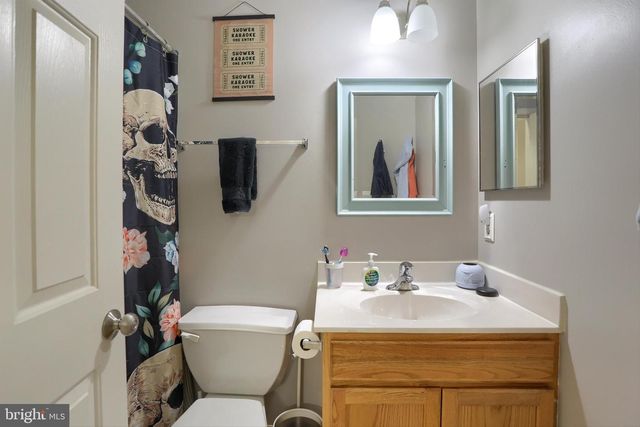120 E BEAVER ST, York, PA 17406