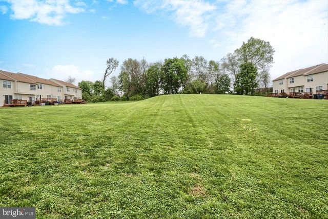 120 E BEAVER ST, York, PA 17406
