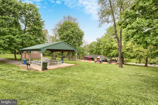 120 E BEAVER ST, York, PA 17406