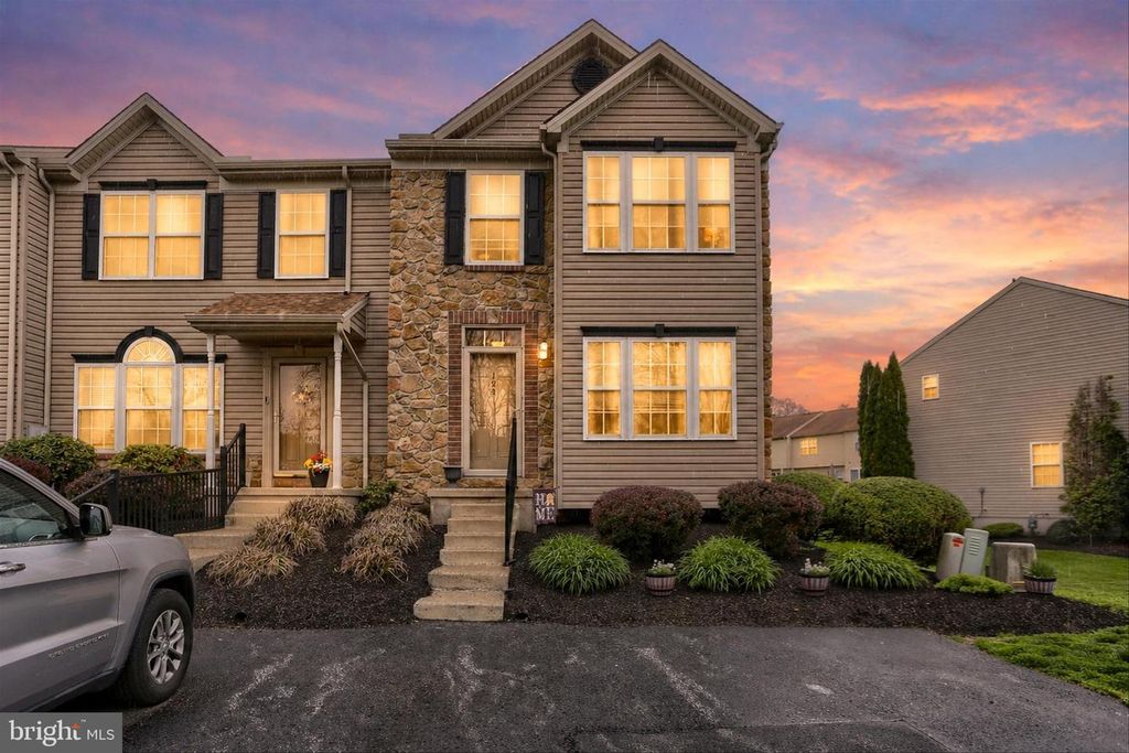 120 E BEAVER ST, York, PA 17406