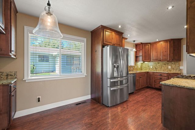 24980 N Canyon Way, Colfax, CA 95713