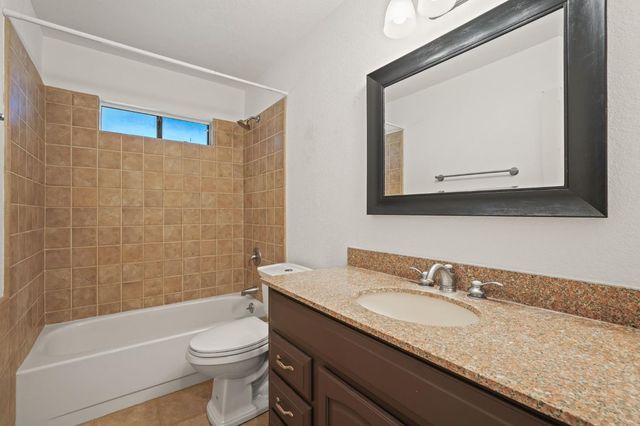 24980 N Canyon Way, Colfax, CA 95713