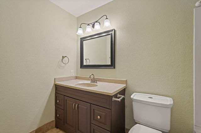 24980 N Canyon Way, Colfax, CA 95713