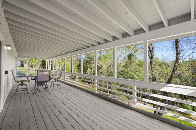 24980 N Canyon Way, Colfax, CA 95713