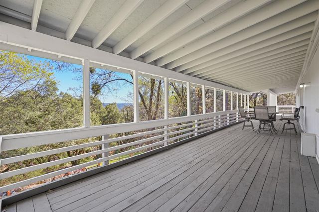 24980 N Canyon Way, Colfax, CA 95713