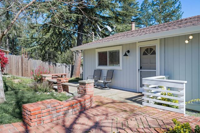 24980 N Canyon Way, Colfax, CA 95713