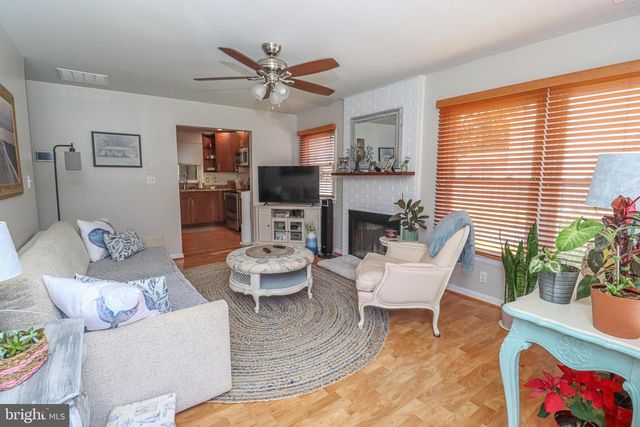 914 HOLLY AVE, Edgewater, MD 21037