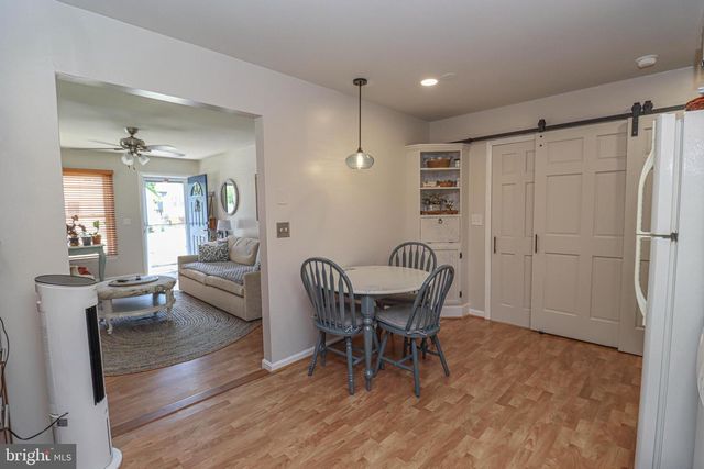 914 HOLLY AVE, Edgewater, MD 21037