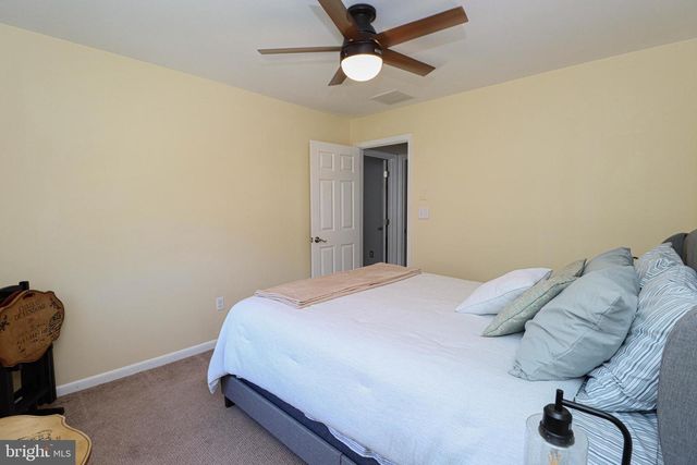 914 HOLLY AVE, Edgewater, MD 21037