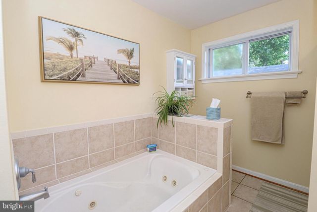 914 HOLLY AVE, Edgewater, MD 21037