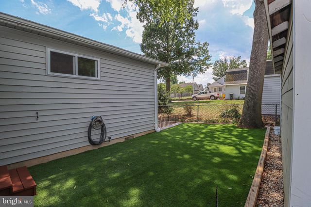 914 HOLLY AVE, Edgewater, MD 21037