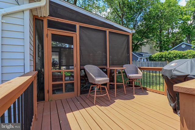914 HOLLY AVE, Edgewater, MD 21037