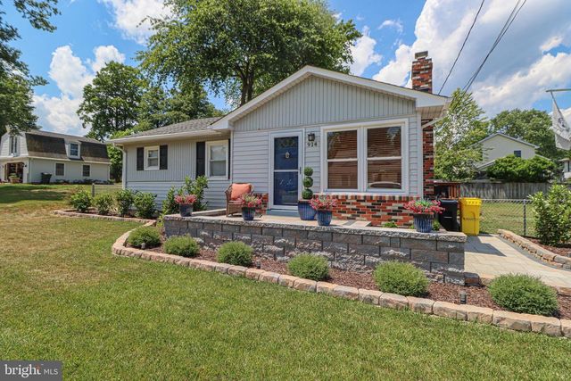 914 HOLLY AVE, Edgewater, MD 21037