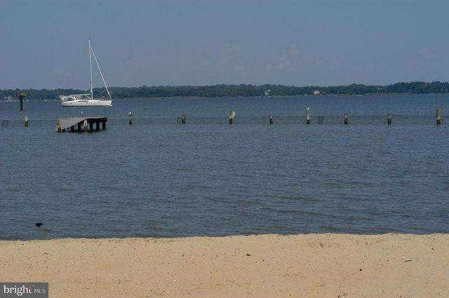 914 HOLLY AVE, Edgewater, MD 21037