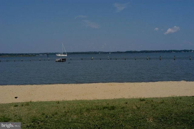 914 HOLLY AVE, Edgewater, MD 21037