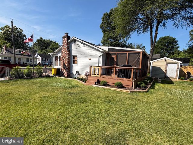 914 HOLLY AVE, Edgewater, MD 21037