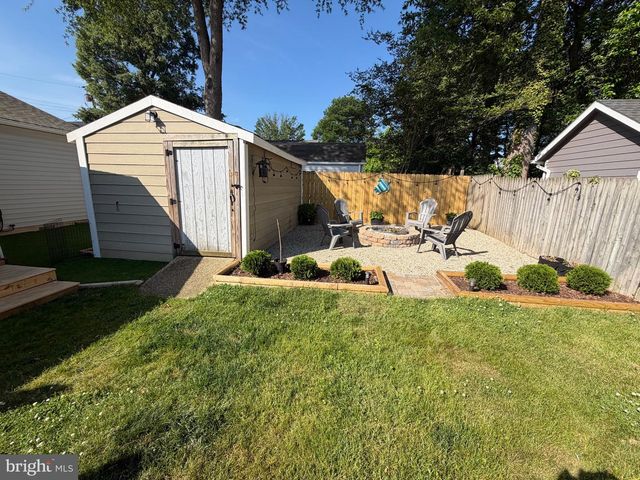 914 HOLLY AVE, Edgewater, MD 21037
