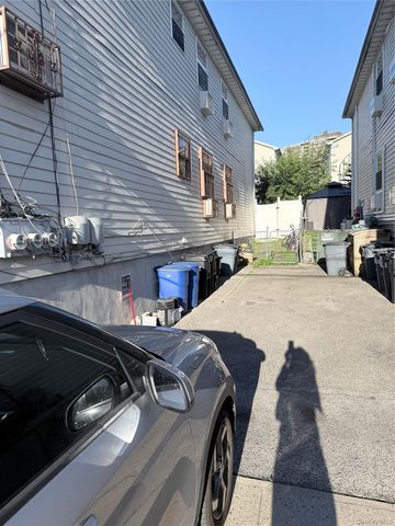 2924 Ely Avenue, Bronx, NY 10469