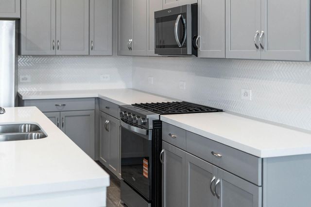 211 Orchard Laurel Drive, Alvin, TX 77511