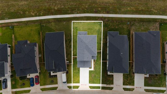 211 Orchard Laurel Drive, Alvin, TX 77511