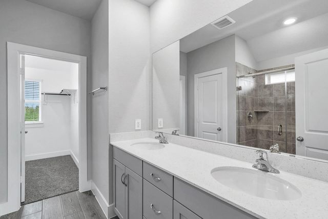 211 Orchard Laurel Drive, Alvin, TX 77511