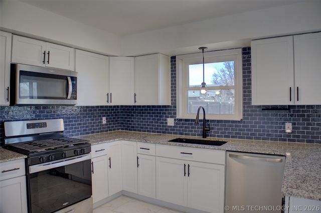 1924 W Urbana Street, Broken Arrow, OK 74012