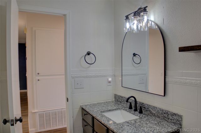 1924 W Urbana Street, Broken Arrow, OK 74012