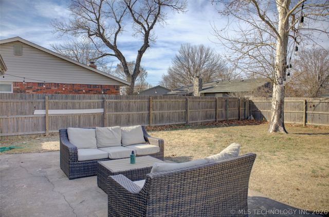 1924 W Urbana Street, Broken Arrow, OK 74012