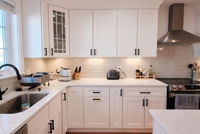 24 Beacon St 24, Arlington, MA 02474