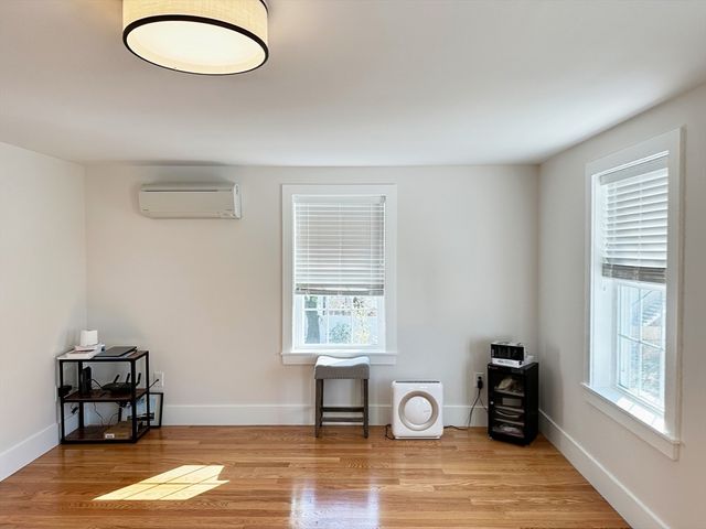 24 Beacon St 24, Arlington, MA 02474