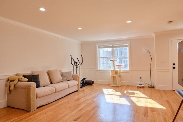 24 Beacon St 24, Arlington, MA 02474