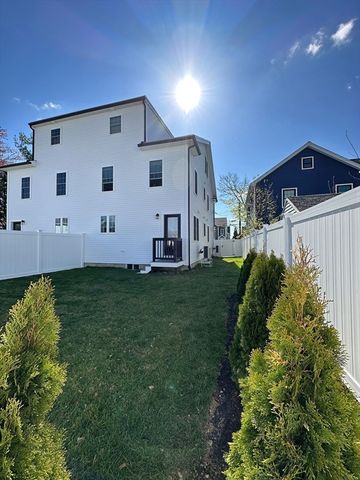 24 Beacon St 24, Arlington, MA 02474