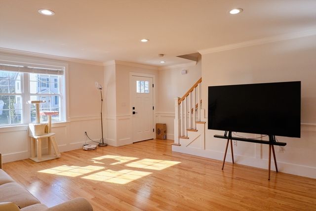 24 Beacon St 24, Arlington, MA 02474