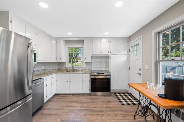 15 Meadow Ln 0, Marblehead, MA 01945