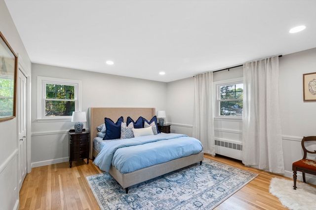15 Meadow Ln 0, Marblehead, MA 01945
