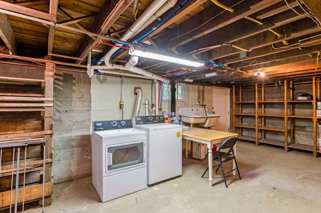 15 Meadow Ln 0, Marblehead, MA 01945