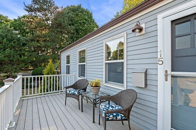 15 Meadow Ln 0, Marblehead, MA 01945