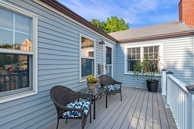 15 Meadow Ln 0, Marblehead, MA 01945