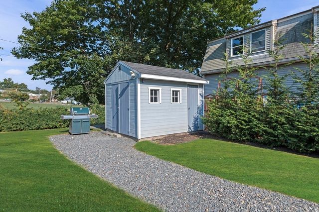 15 Meadow Ln 0, Marblehead, MA 01945