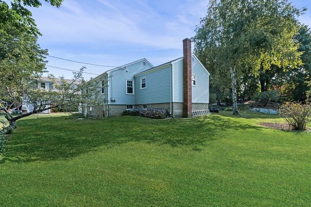 15 Meadow Ln 0, Marblehead, MA 01945