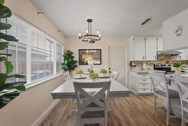 2721 Villa Ramon Dr, Ceres, CA 95307