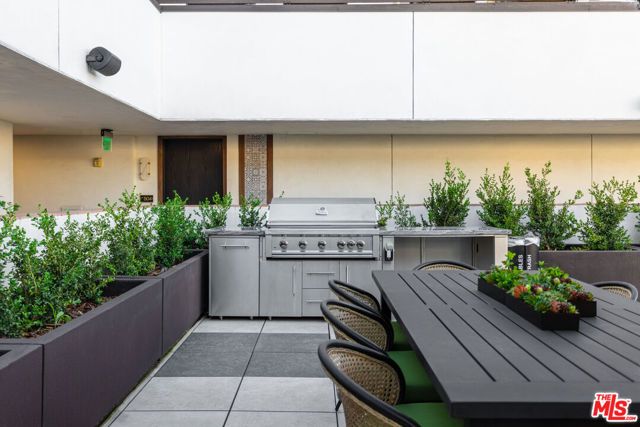 1333 S Orange Grove Avenue 308, Los Angeles, CA 90019