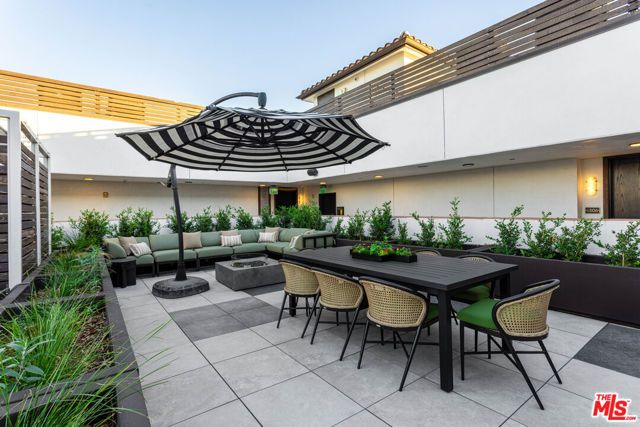 1333 S Orange Grove Avenue 308, Los Angeles, CA 90019