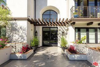 1333 S Orange Grove Avenue 308, Los Angeles, CA 90019